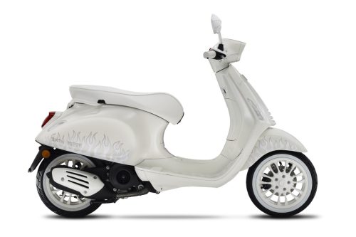 2022 Vespa Justin Bieber 50